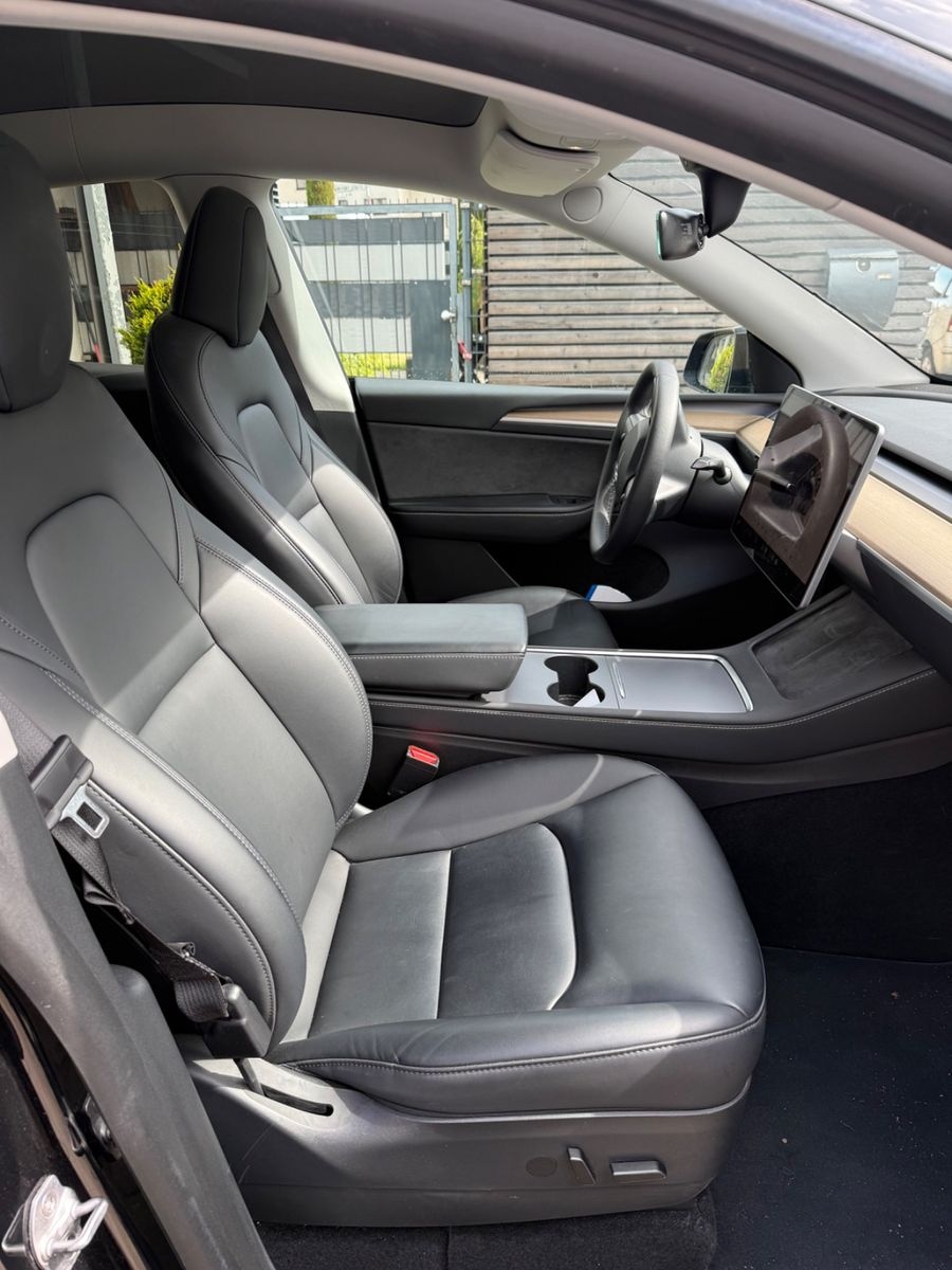 Tesla Model Y Long Range Dual Motor AWD Long Range foto 7