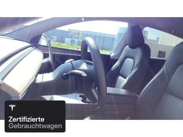 Tesla Model Y Rear-Wheel Drive foto 10