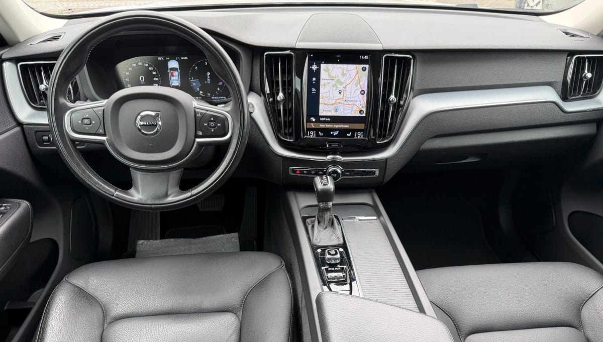 Volvo XC 60 AWD LEDER NAVI KAMERA AUS ERSTER HAND foto 12