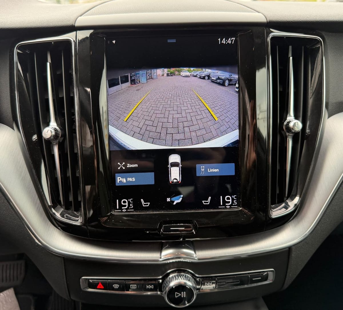 Volvo XC 60 AWD LEDER NAVI KAMERA AUS ERSTER HAND foto 14