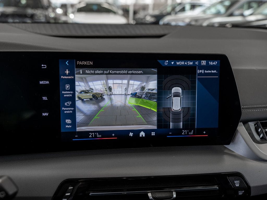 BMW 223d Active Tourer xDrive AHK LED NAVI KAMERA foto 18