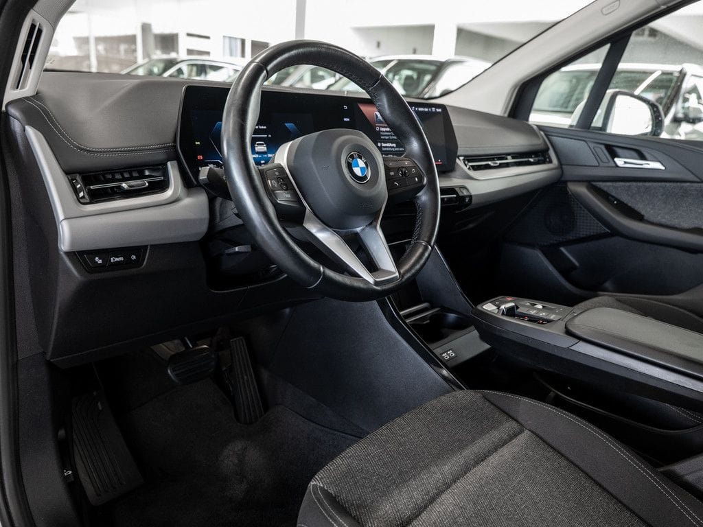 BMW 223d Active Tourer xDrive AHK LED NAVI KAMERA foto 25