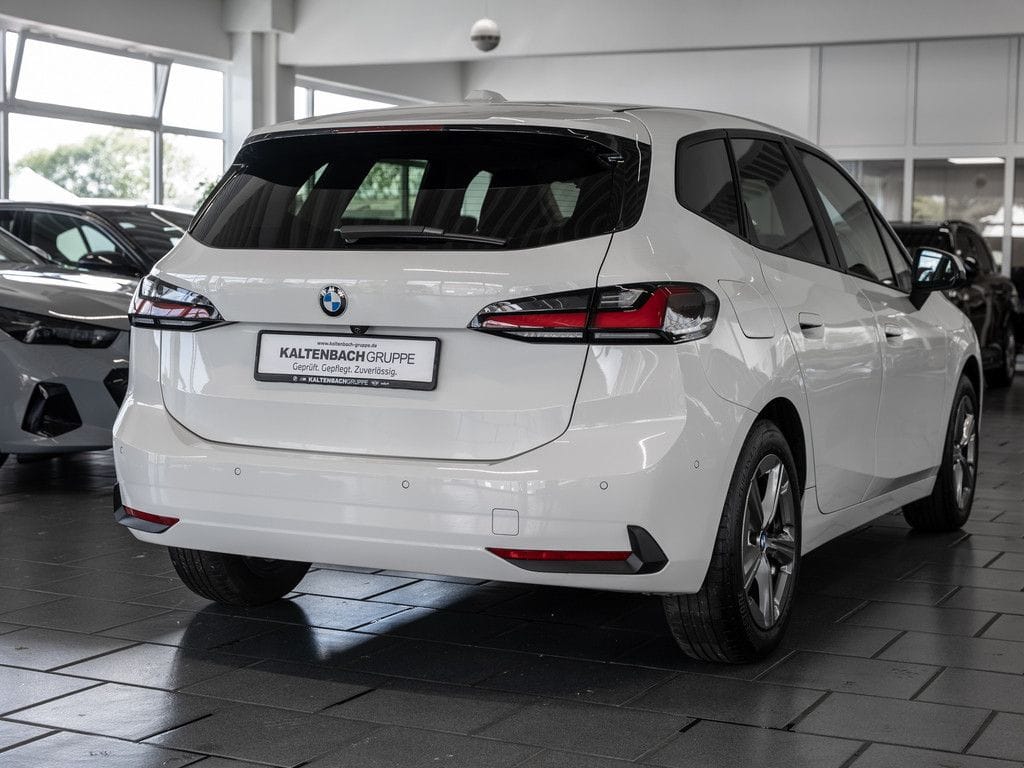 BMW 223d Active Tourer xDrive AHK LED NAVI KAMERA foto 6
