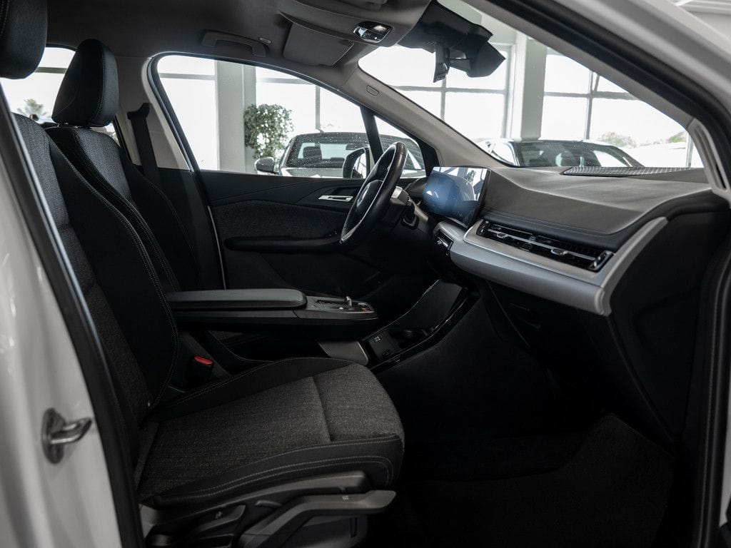 BMW 223d Active Tourer xDrive AHK LED NAVI KAMERA foto 9