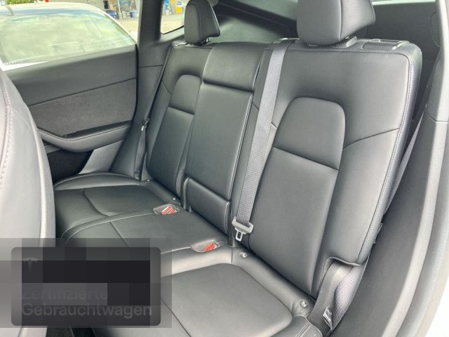 Tesla Model Y Long Range AWD foto 12