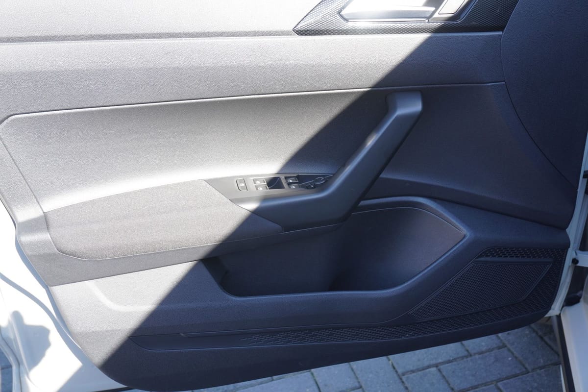 Volkswagen Taigo 1.0 Life LED Navi Sitzheizung Bluetooth foto 22