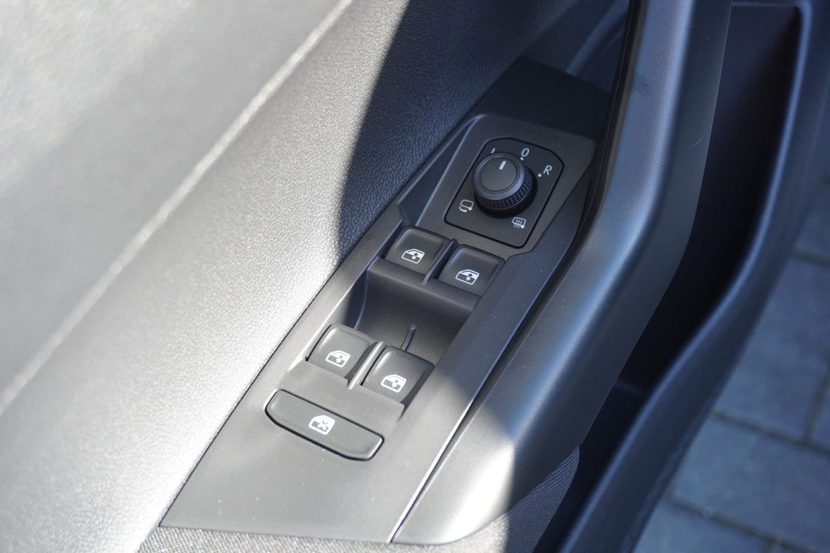 Volkswagen Taigo 1.0 Life LED Navi Sitzheizung Bluetooth foto 23