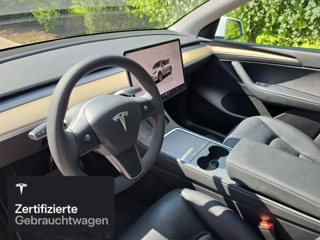 Tesla Model Y Rear-Wheel Drive foto 11