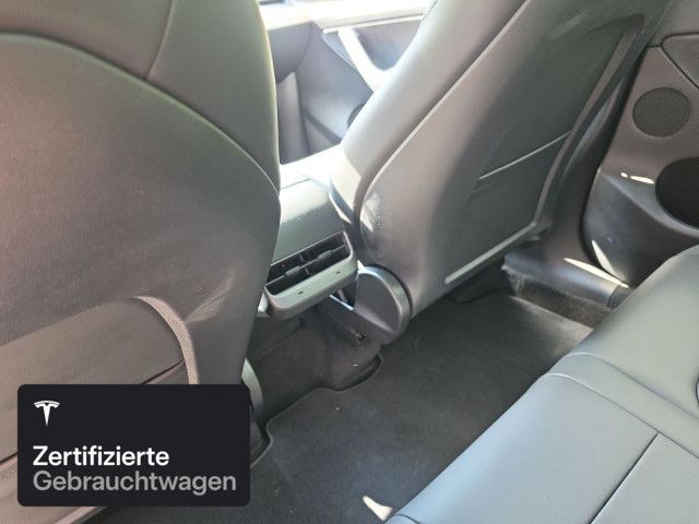 Tesla Model Y Rear-Wheel Drive foto 13