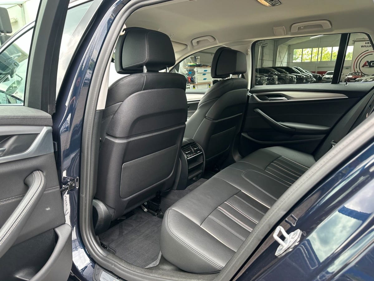 BMW 530dT Luxury xDrive AD.LED HIFI HUD AHK KAMERA foto 13