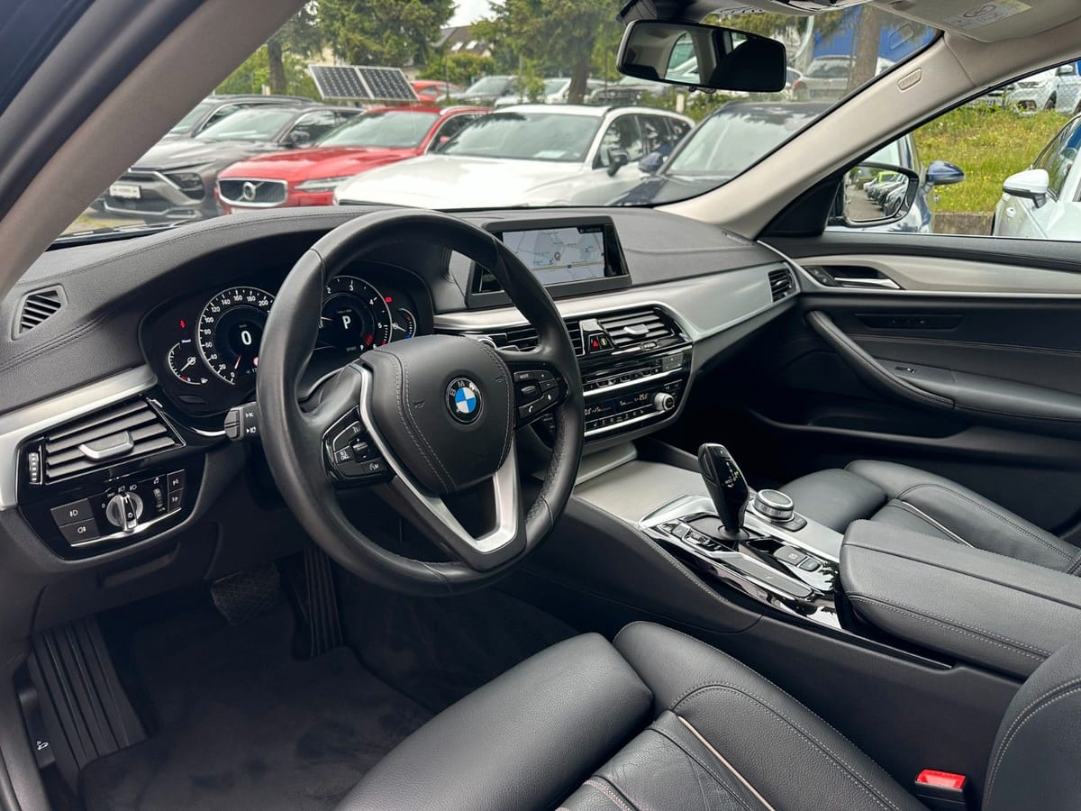 BMW 530dT Luxury xDrive AD.LED HIFI HUD AHK KAMERA foto 15