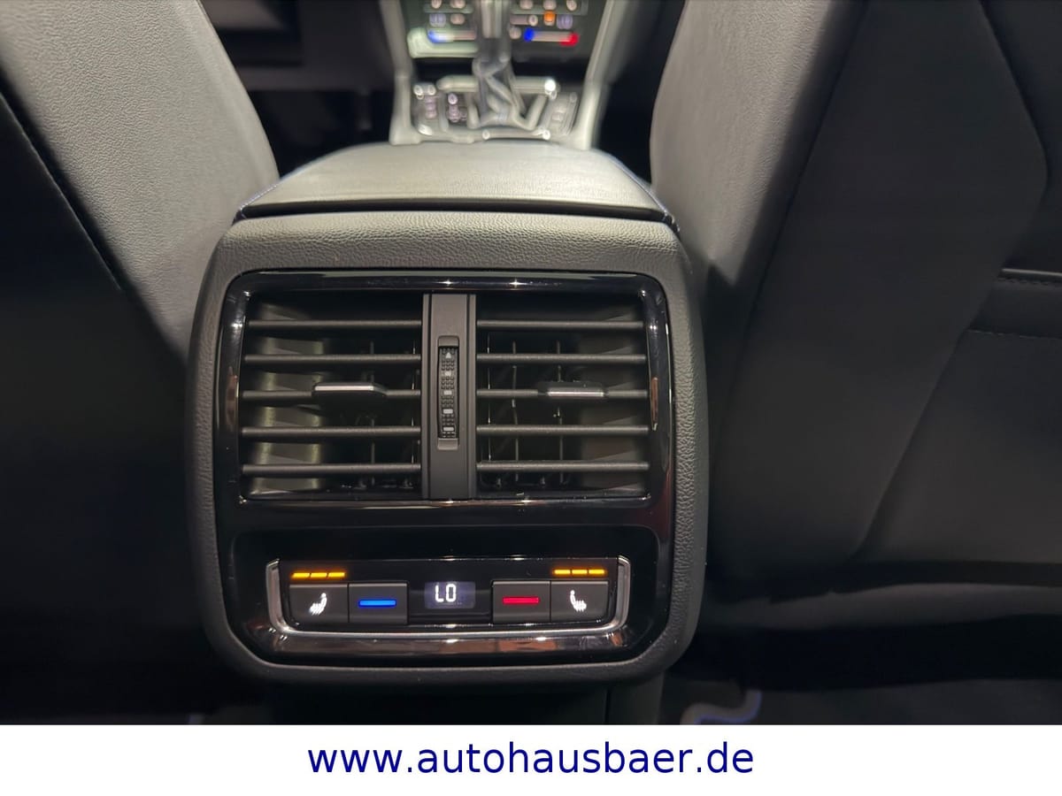 Volkswagen Arteon R 4Motion PANO MASSAGE KAM LAPIZ foto 23