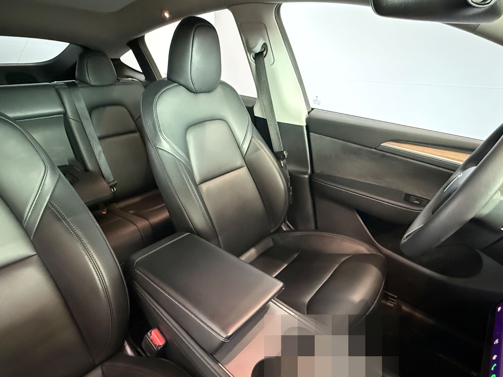 Tesla Model Y Performance Long-Range  FSD AMD Ryzen foto 16