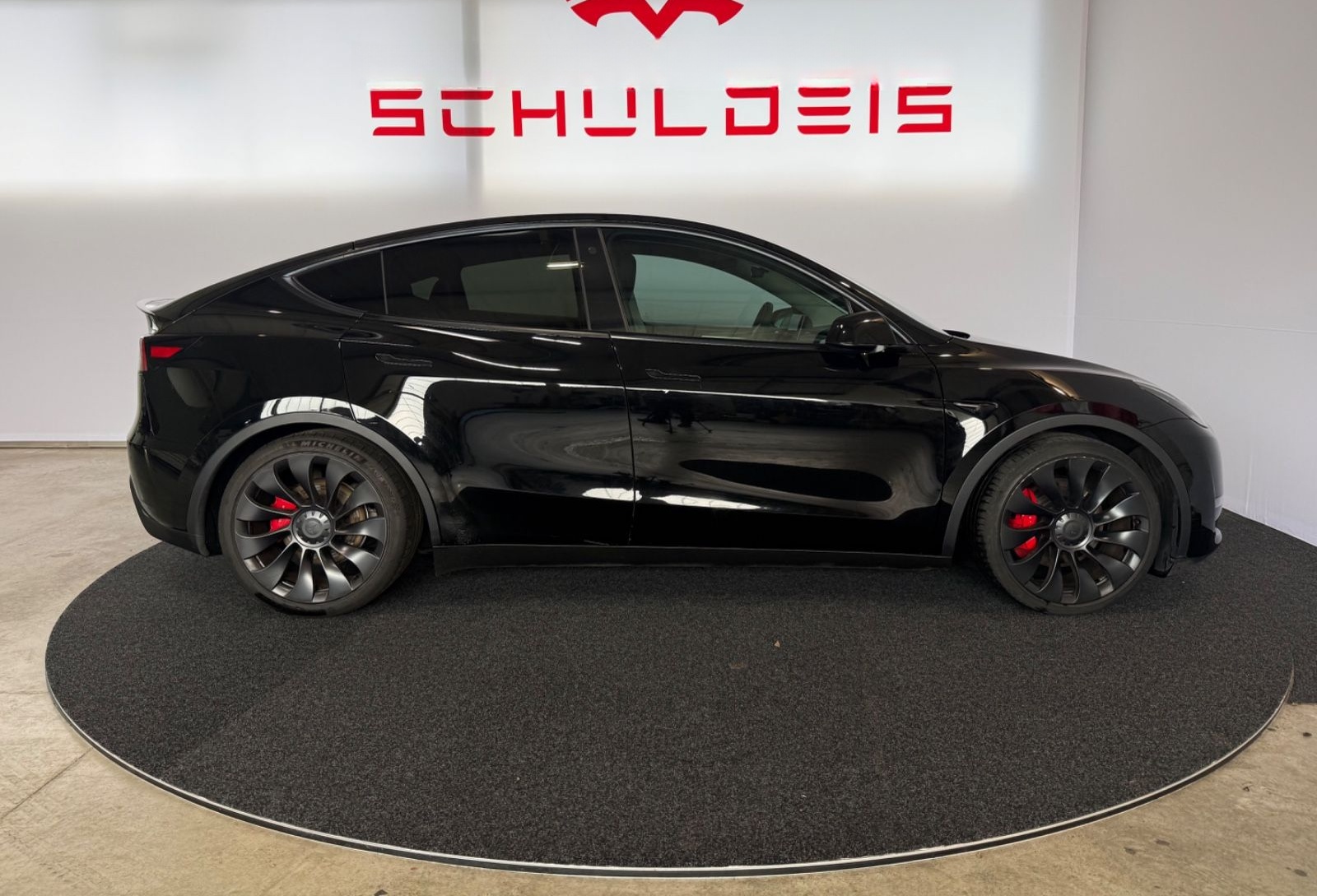 Tesla Model Y Performance Long-Range  FSD AMD Ryzen foto 3