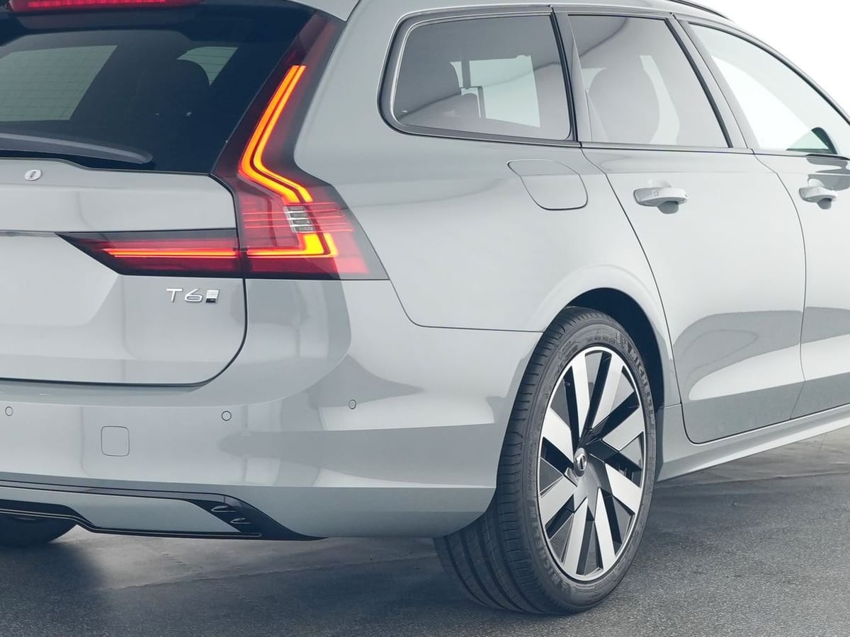 Volvo V90 T6 Plus Dark Plug-In Hybrid Head-up 360° foto 4
