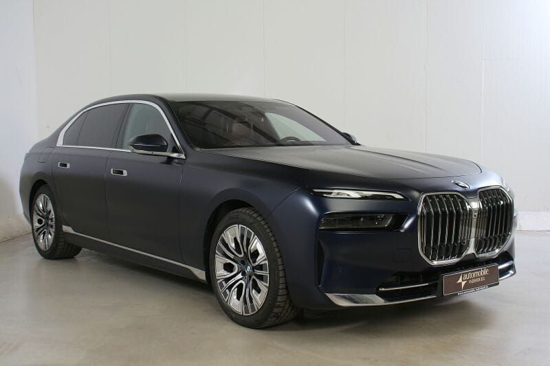 BMW 740d xDr Individual UVP172439.-. Fond Entertain. foto 3