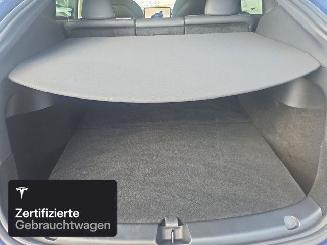Tesla Model Y Long Range AWD foto 9
