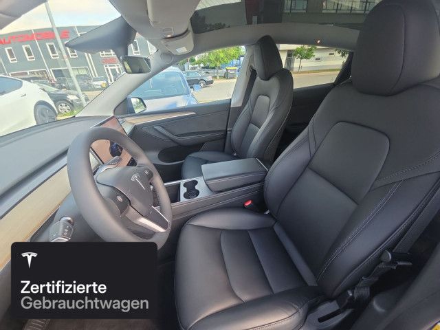 Tesla Model Y Long Range AWD foto 10