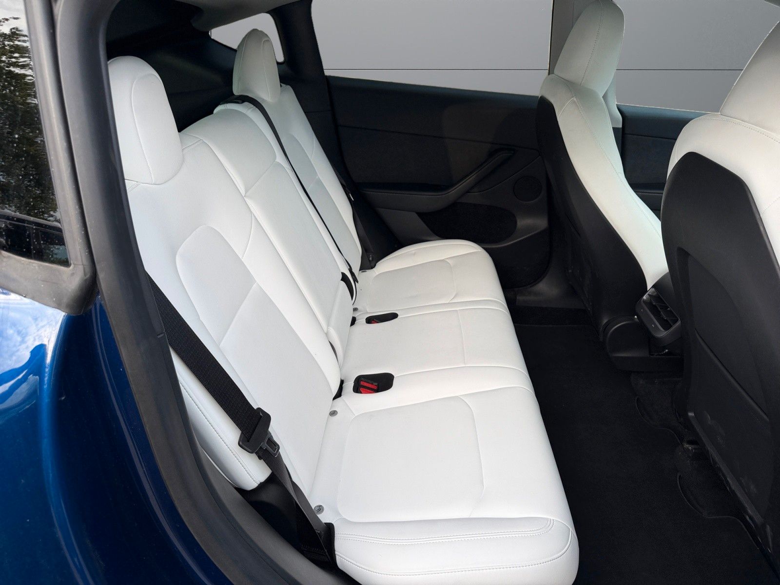 Tesla Model Y Long Range Dual AWD AHK+20"+Premium foto 16