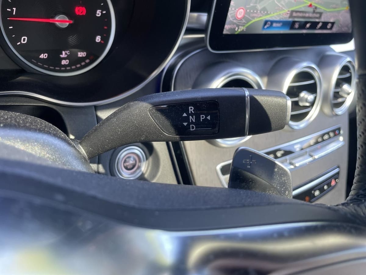 Mercedes-Benz GLC 300 d AMG 4Matic Sportpaket AHK-klappbar AH foto 13