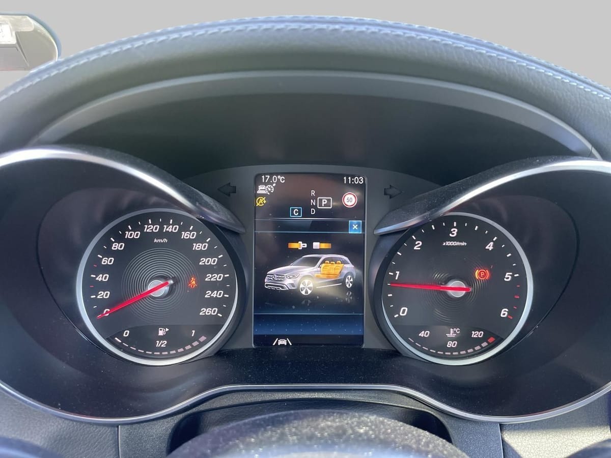 Mercedes-Benz GLC 300 d AMG 4Matic Sportpaket AHK-klappbar AH foto 10