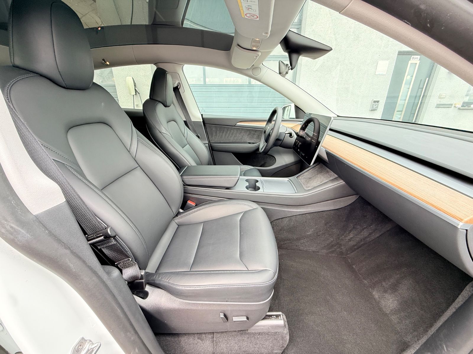 Tesla Model Y Performance | *AHK* | *1.Hand* | RYZEN foto 14