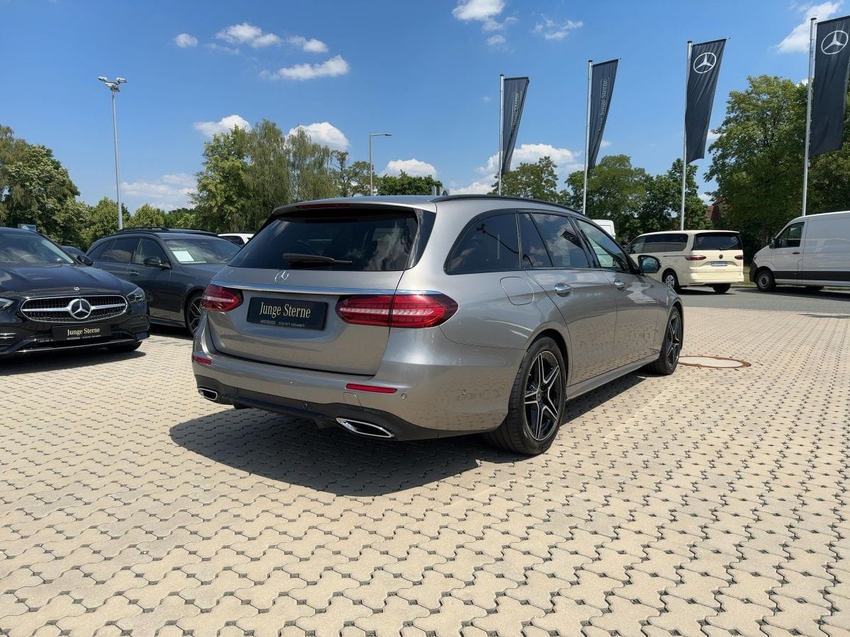 Mercedes-Benz E 200 d T AMG NIGHT DISTR PLUS KEYLESS AMBI LED foto 4
