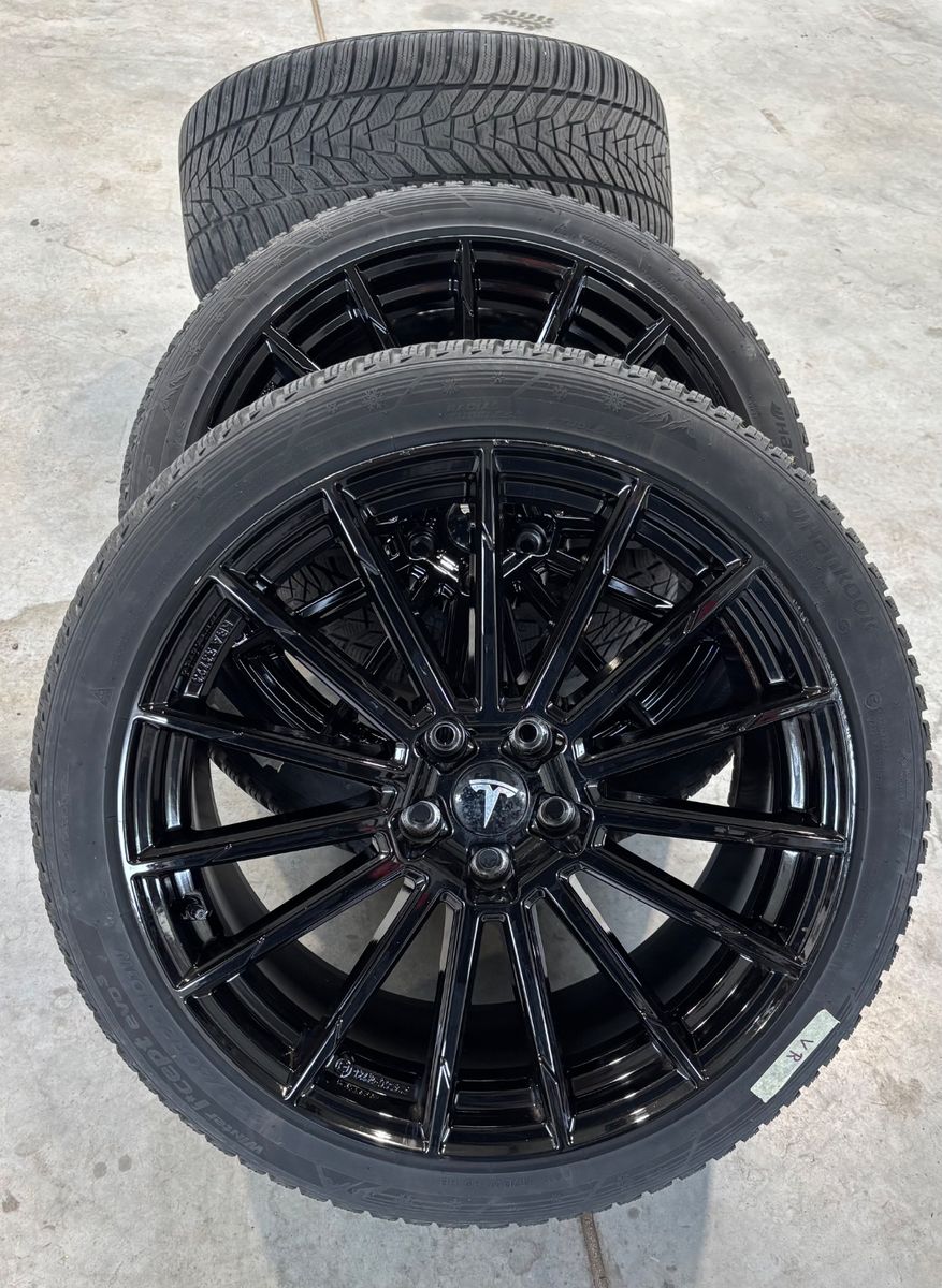 Tesla Model Y Long Range Dual AWD foto 14