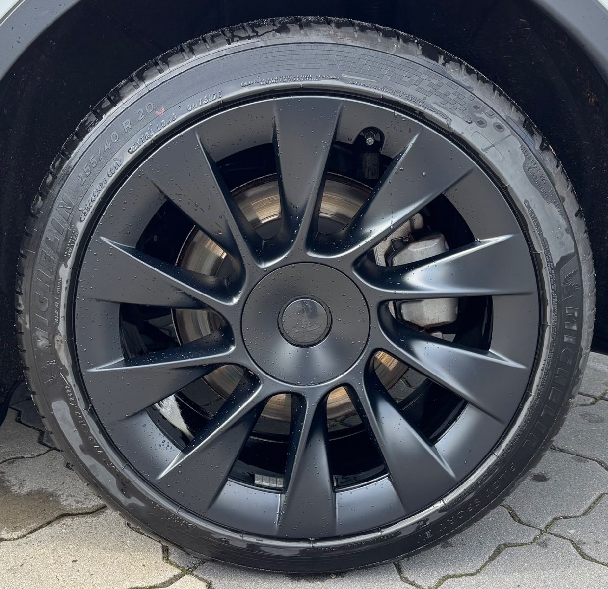 Tesla Model Y Long Range Dual AWD foto 7