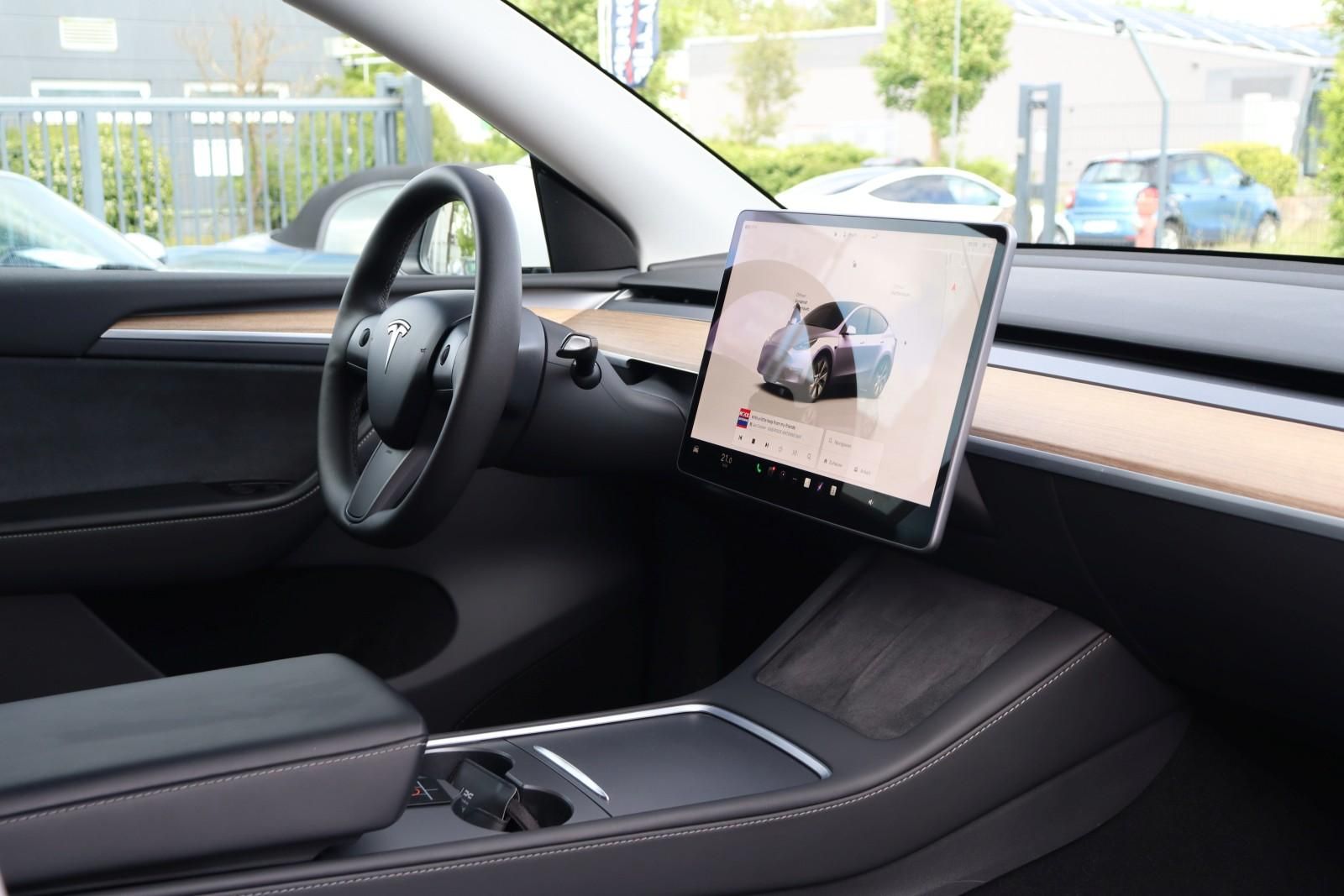 Tesla Model Y Long Range AWD +1.HAND+AHK+MWST+92,2%SOH foto 20
