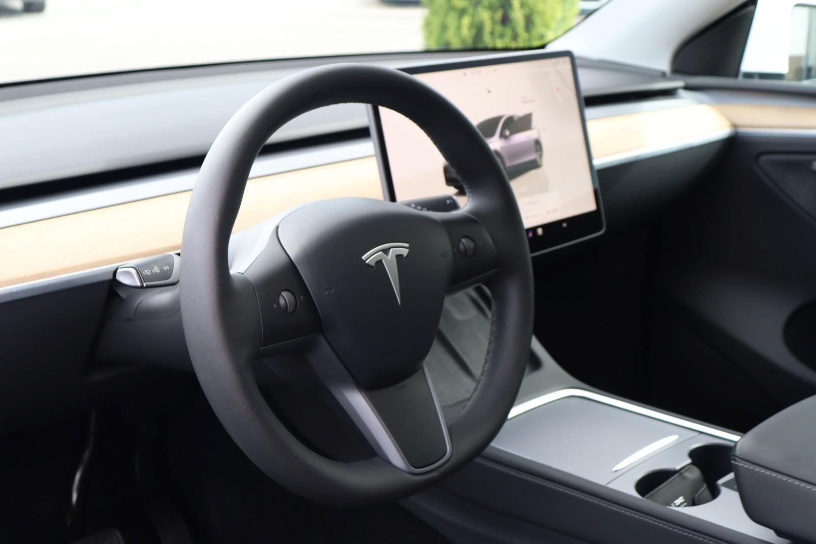 Tesla Model Y Long Range AWD +1.HAND+AHK+MWST+92,2%SOH foto 22