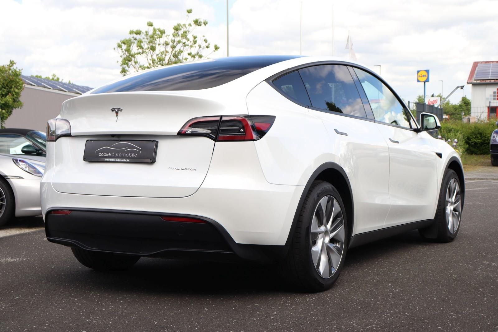 Tesla Model Y Long Range AWD +1.HAND+AHK+MWST+92,2%SOH foto 6