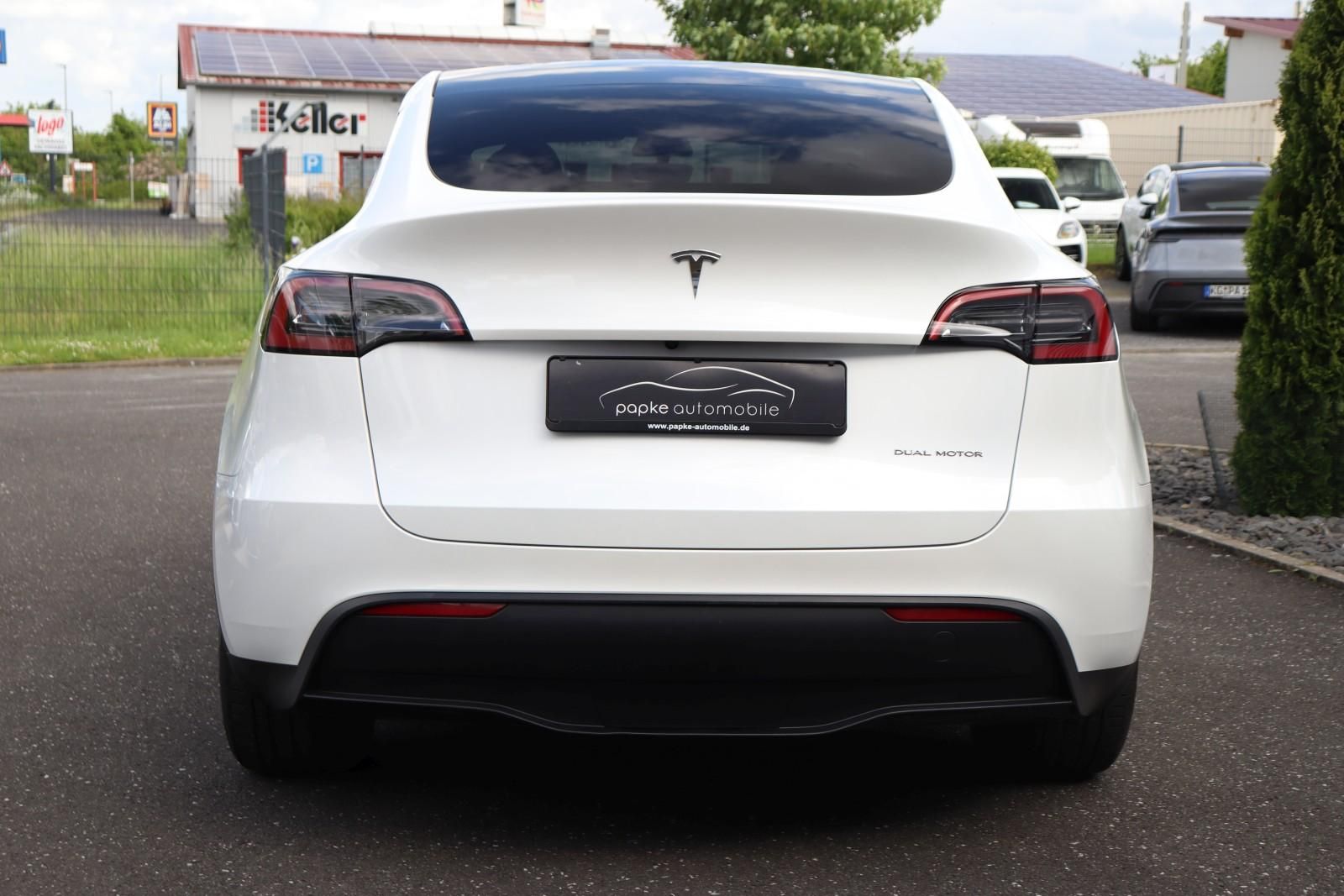 Tesla Model Y Long Range AWD +1.HAND+AHK+MWST+92,2%SOH foto 7