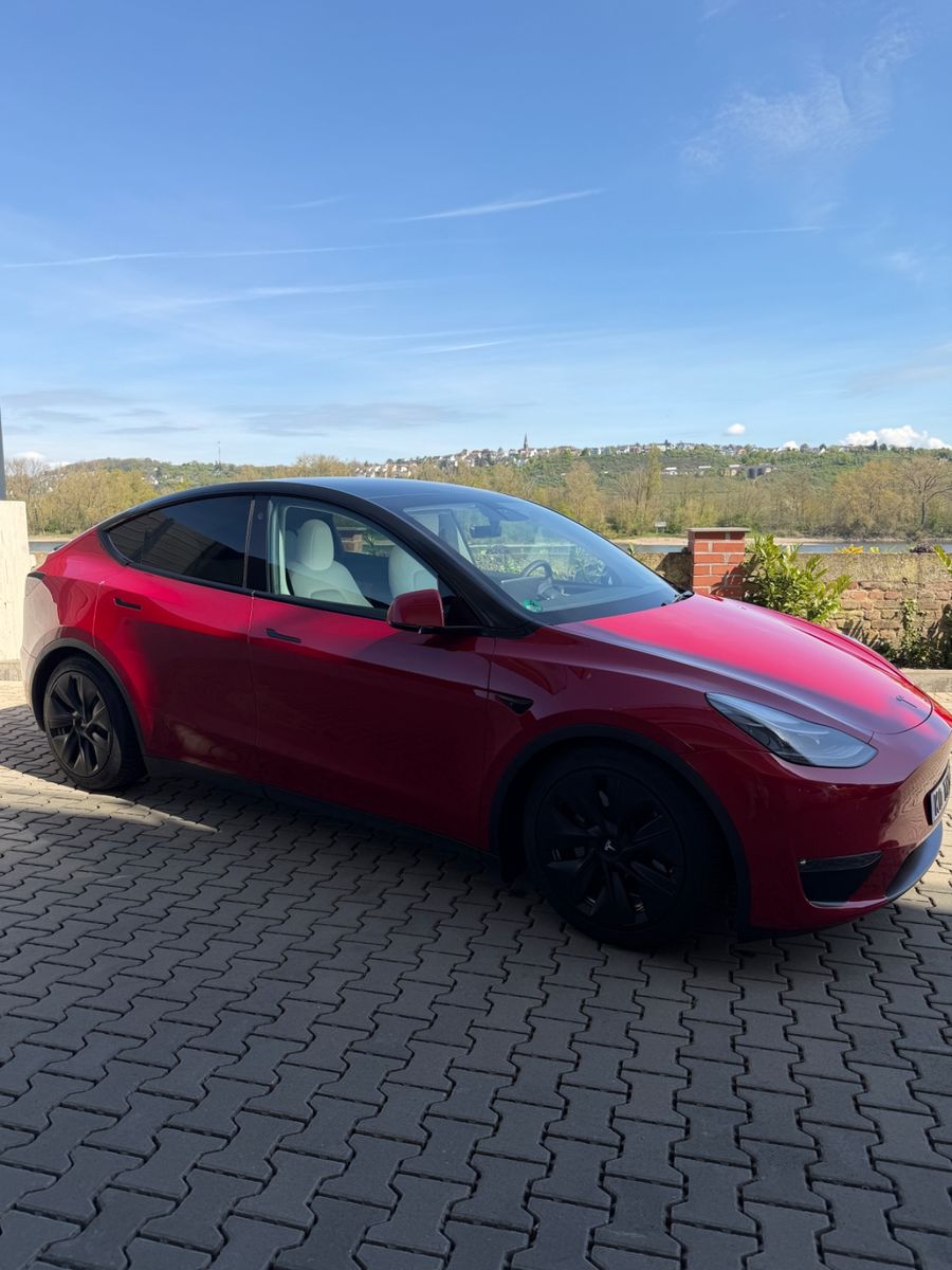 Tesla Model Y Long Range AWD AccBoost KW V3 foto 12