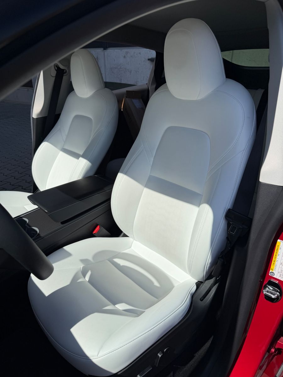 Tesla Model Y Long Range AWD AccBoost KW V3 foto 3