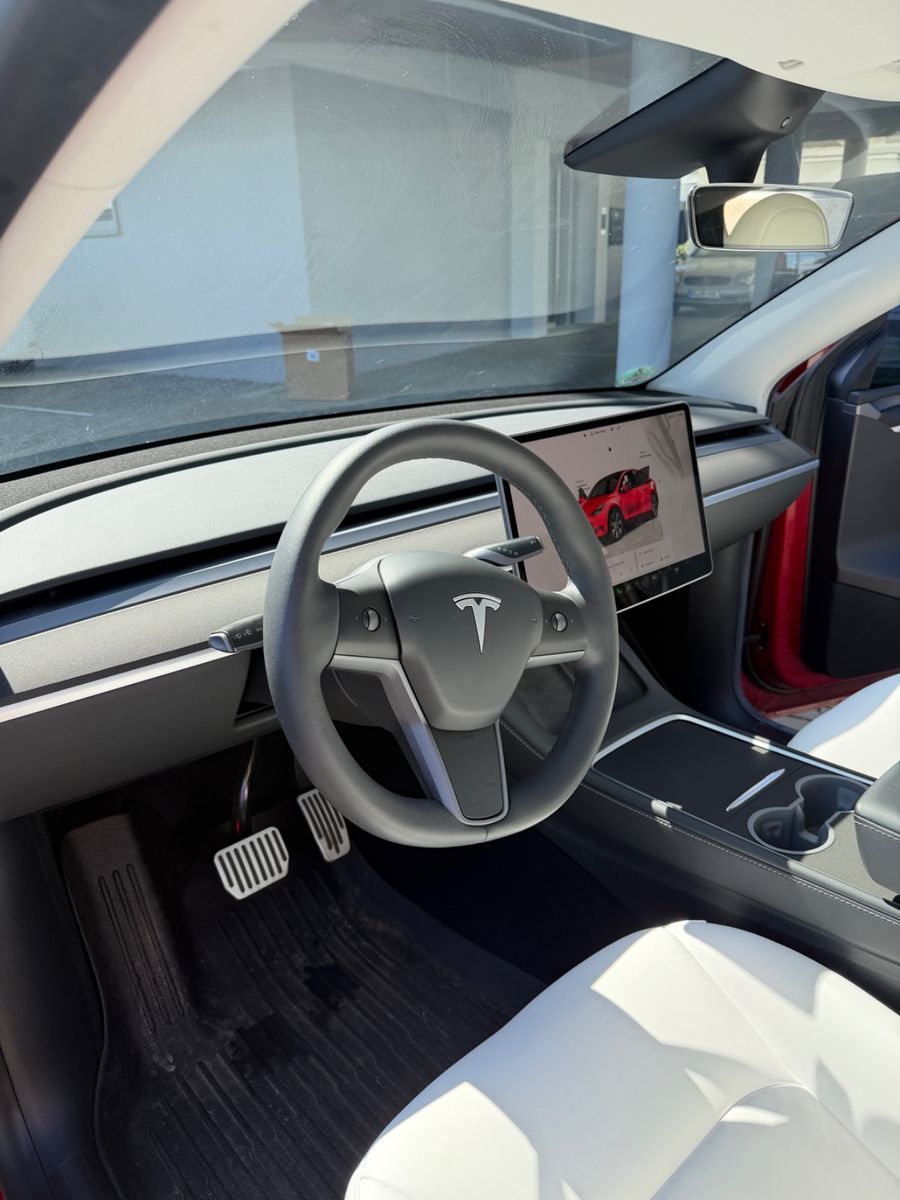 Tesla Model Y Long Range AWD AccBoost KW V3 foto 4