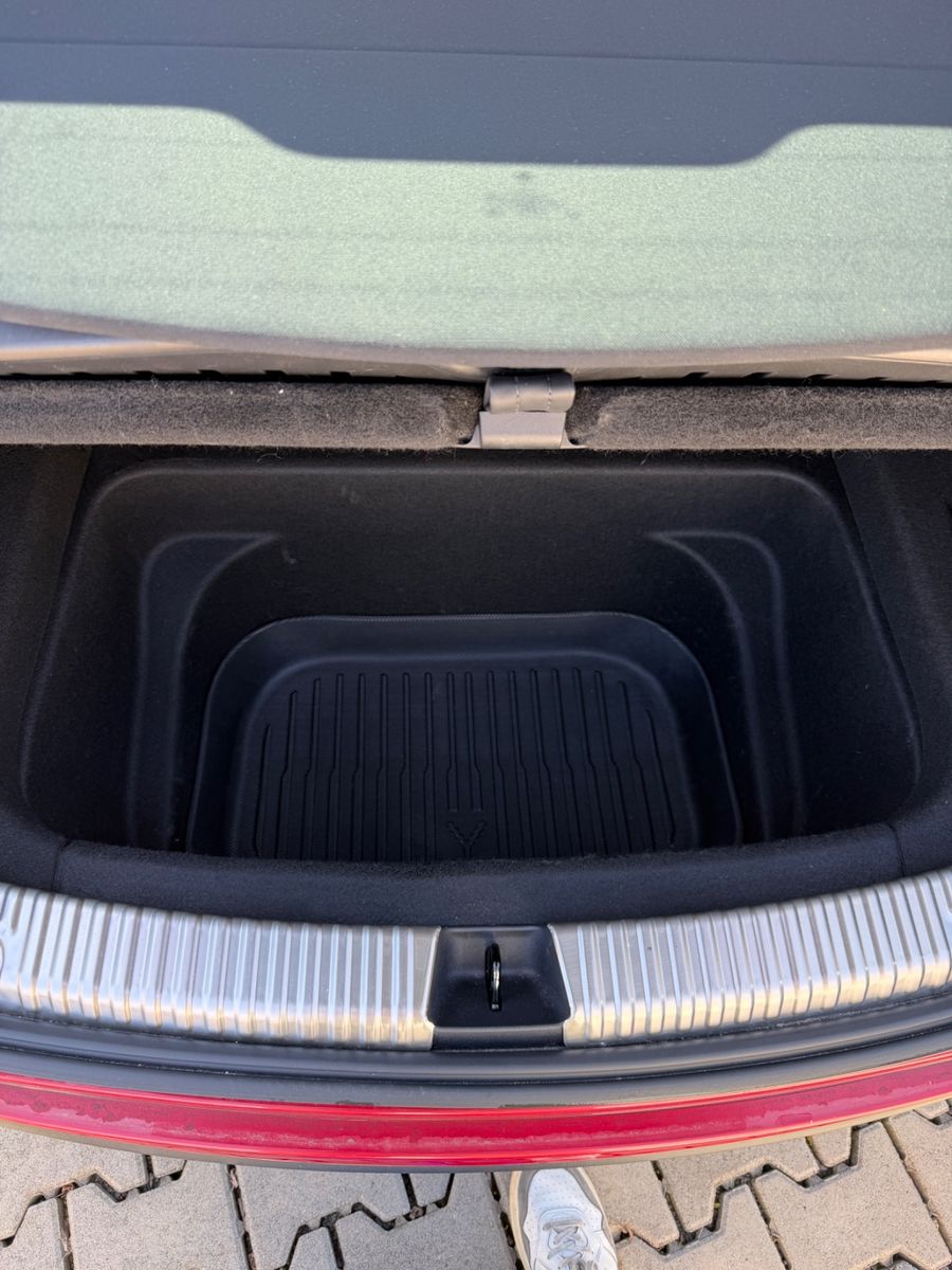 Tesla Model Y Long Range AWD AccBoost KW V3 foto 5