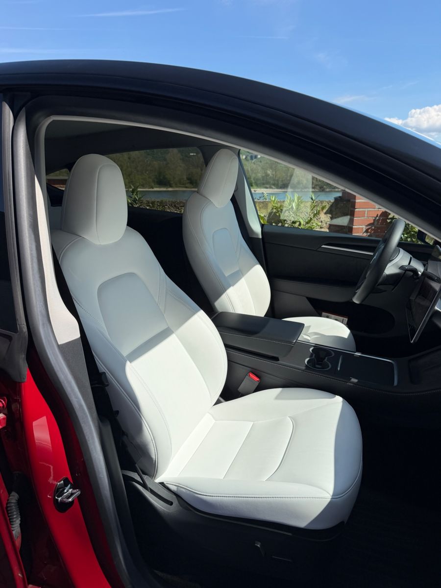 Tesla Model Y Long Range AWD AccBoost KW V3 foto 10