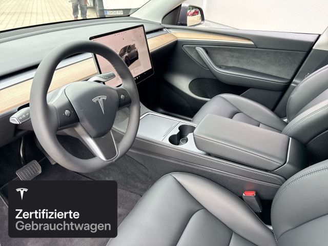 Tesla Model Y Rear-Wheel Drive foto 11