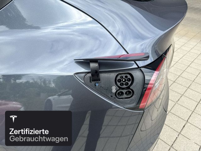 Tesla Model Y Rear-Wheel Drive foto 19