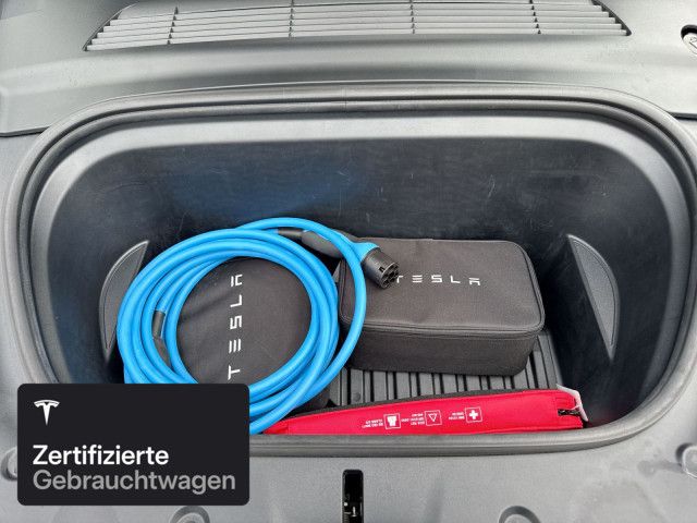 Tesla Model Y Rear-Wheel Drive foto 8