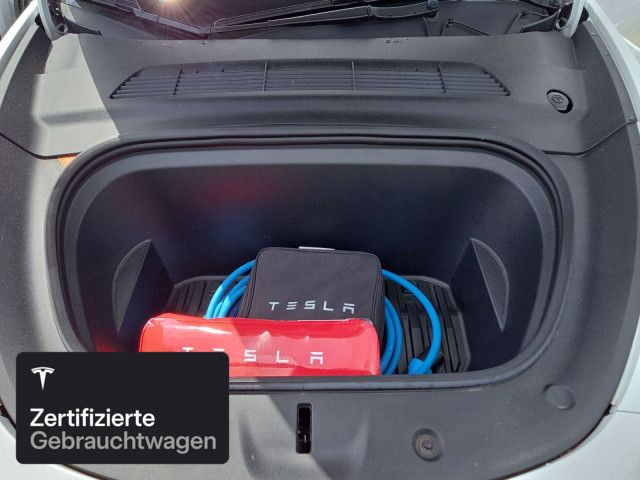 Tesla Model Y Long Range AWD foto 8