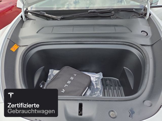 Tesla Model Y Rear-Wheel Drive foto 8