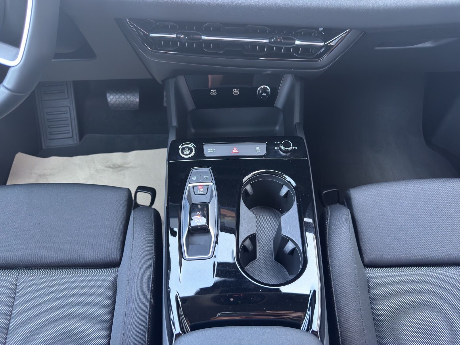 Audi Q6 Sportback e-tron advanced 0,25% LED AHK SHZ P foto 7