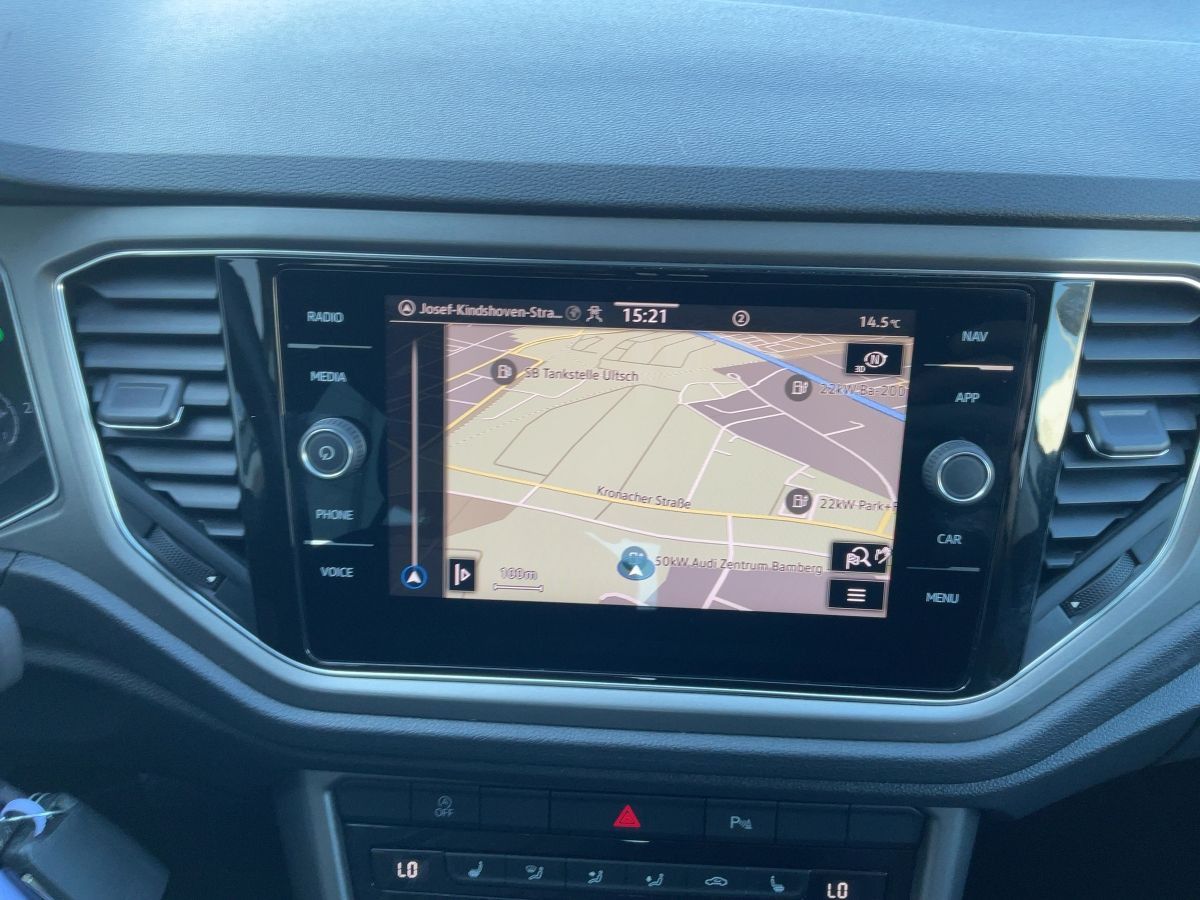 Volkswagen T-Roc 1.5 TSI DSG R-LINE LED+NAVI+RFK+AHK+PANO foto 11