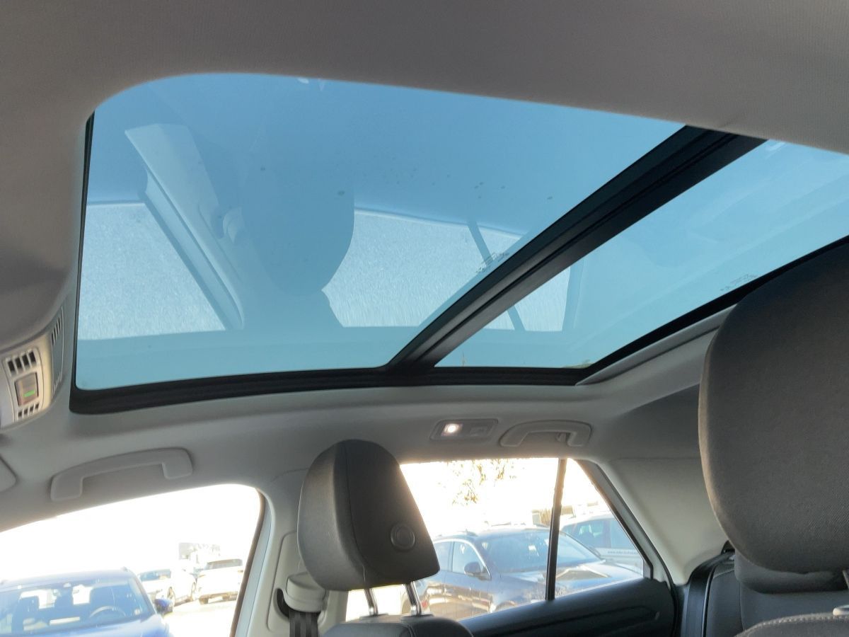 Volkswagen T-Roc 1.5 TSI DSG R-LINE LED+NAVI+RFK+AHK+PANO foto 19