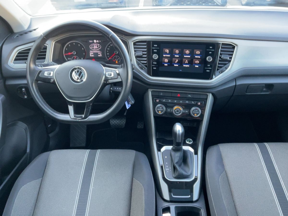 Volkswagen T-Roc 1.5 TSI DSG R-LINE LED+NAVI+RFK+AHK+PANO foto 9