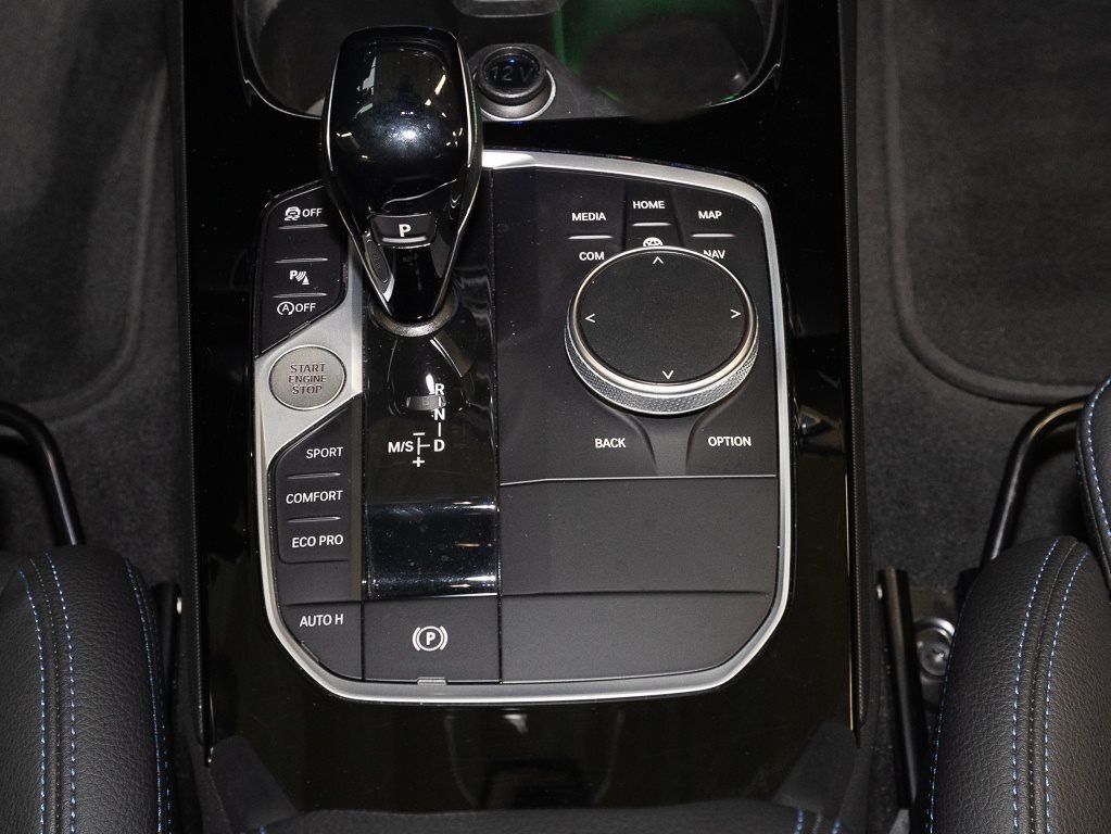 BMW 118i A M Sport RFK NAVI LED Sound Syst. PDC V+H foto 9