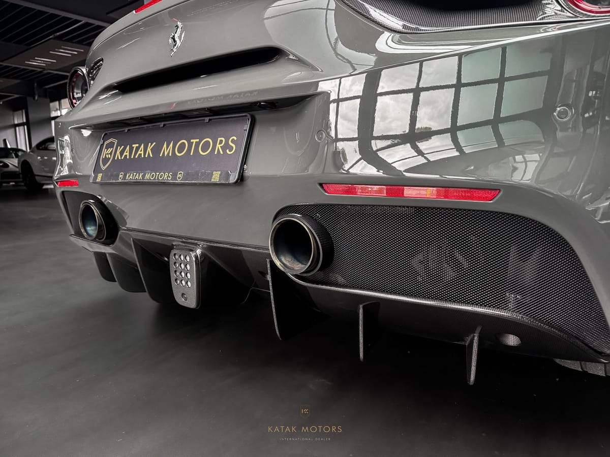 Ferrari 488 Spider V8/LIFT/LED/KAMERA/PDC/VOLL-KARBON foto 11