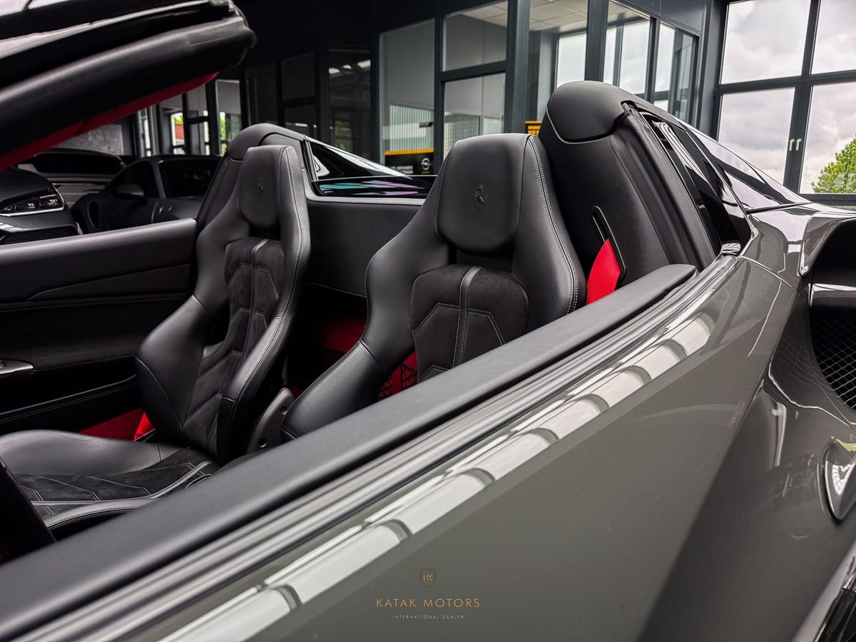Ferrari 488 Spider V8/LIFT/LED/KAMERA/PDC/VOLL-KARBON foto 16